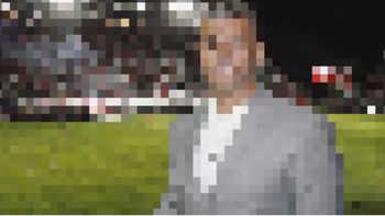 Ex futbolista y emblema de la Selección debuta en teatro