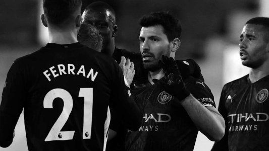 Agüero fue titular y volvió al gol después de más de un año