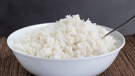Qué dice la ciencia y los cocineros: Lavar o no el arroz antes de cocinarlo