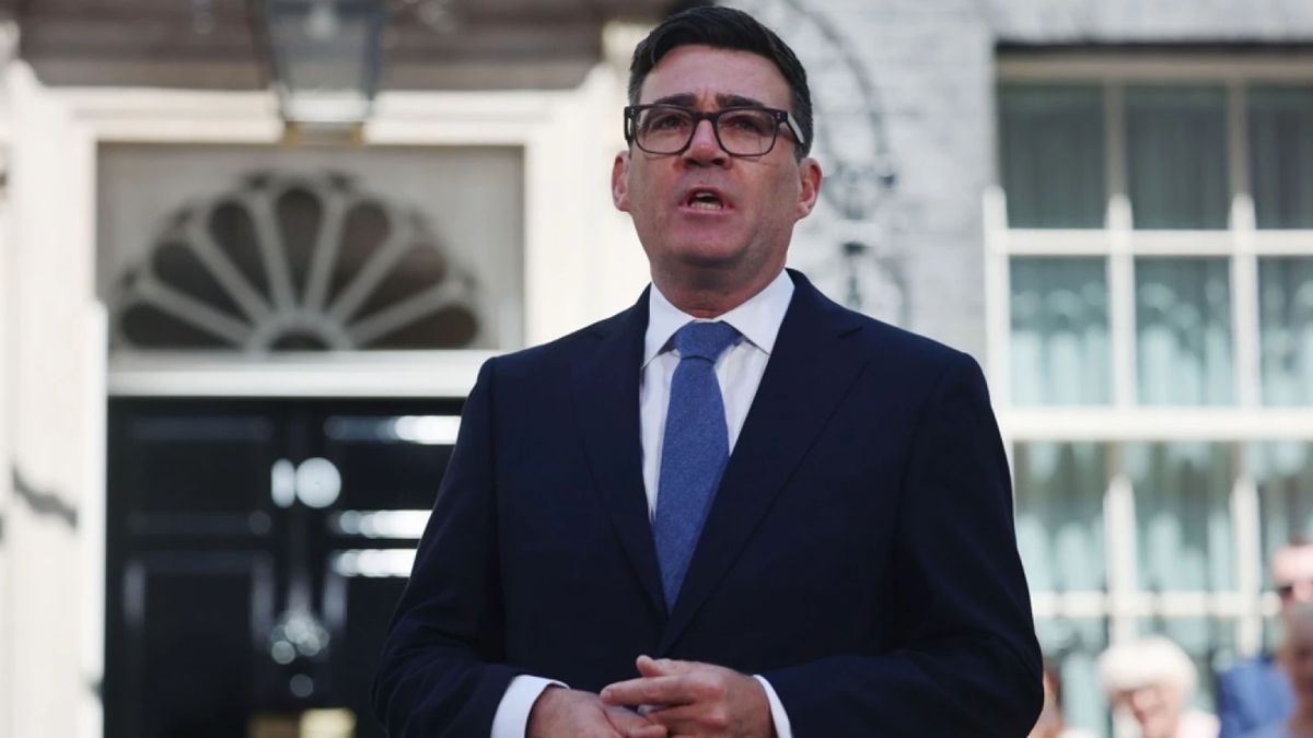 Andy Burnham y su respuesta a la decisi&oacute;n argentina de recurrir a un arbitraje internacional (Foto: gentileza Defonline)