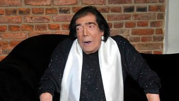 Cacho Castaña está internado en Los Arcos