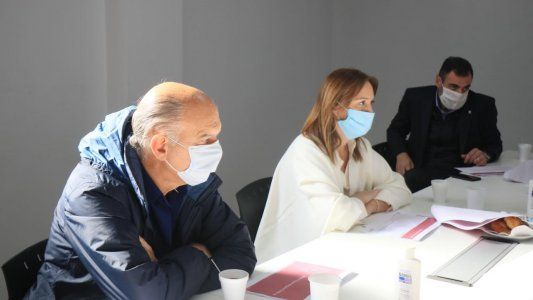 Después de las críticas de Alberto, reapareció Vidal: se suma con su mirada social al comité de emergencia de Lanús