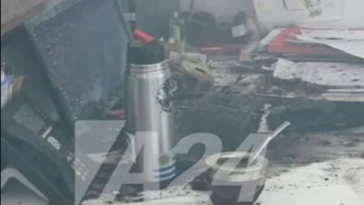 El despacho en donde se abrió el paquete que produjo una explosión y liberó  un polvo blanquecino que afecto al presidente de la SRA, a su secretaria y a dos personas más. (Foto: Exclusivo A24)