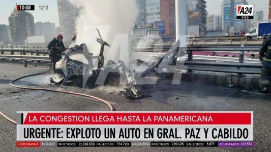 Así fue la explosión de un auto en plena Av. General Paz y Cabildo