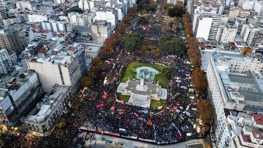 Ni Una Menos: miles de mujeres marcharon al Congreso contra la violencia de género
