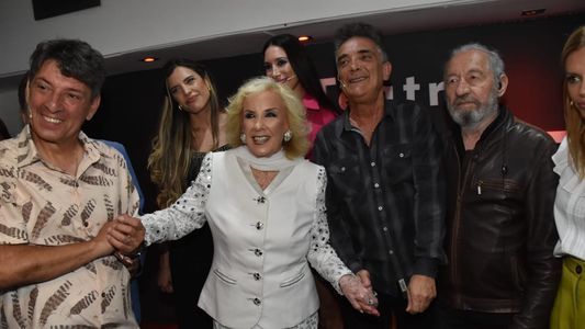 Mirtha Legrand fue a ver la comedia de Nito Artaza y Sergio Gonal en Mar del Plata y fue ovacionada: las fotos