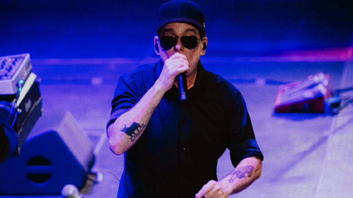 Andrés Calamaro cierra su serie de shows en el Arena con una nueva y última fecha