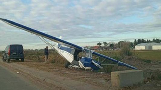 Despistó una avioneta y cayó en la autopista Buenos Aires-La Plata