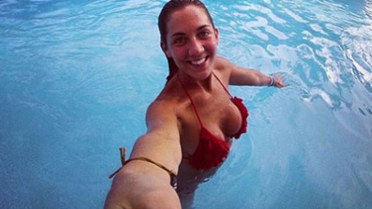 Cámara en mano, Danisa se hizo selfies en su viaje al Caribe.