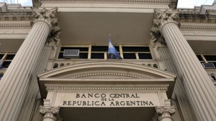 El Banco Central sumó 40 ruedas compradoras y ya acumuló casi USD 2.800 millones en 2026