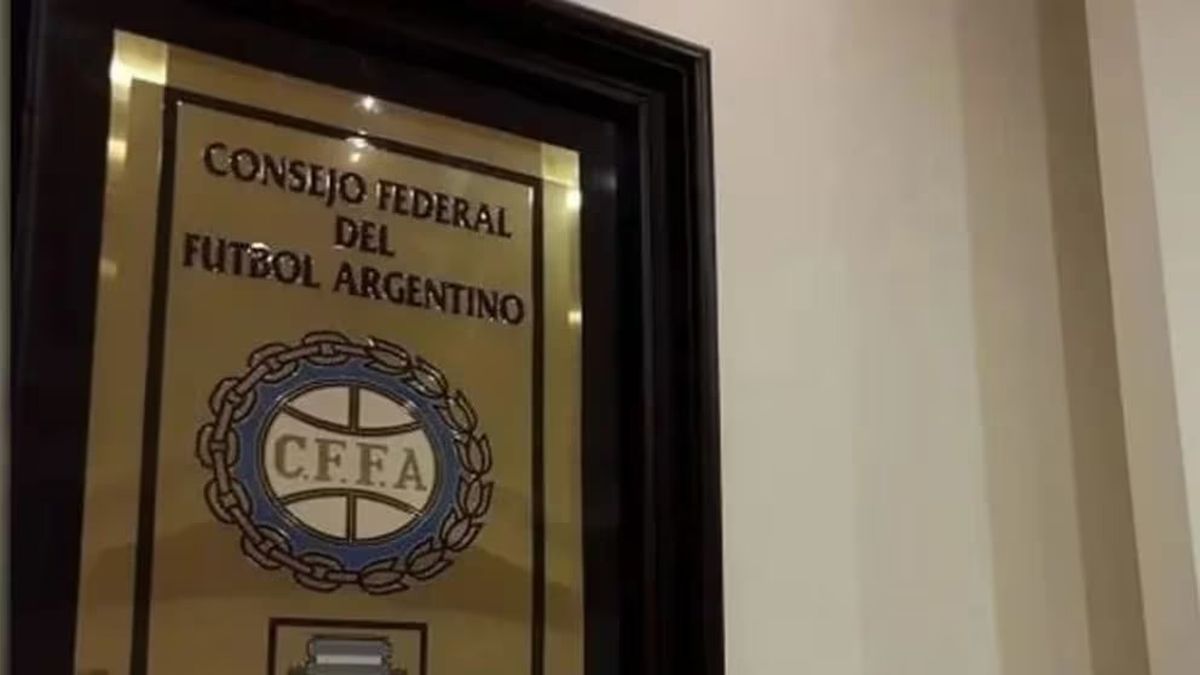 El Consejo Federal del Fútbol Argentino tomó la decisión que pesa sobre la liga de San Luis (Foto: archivo).