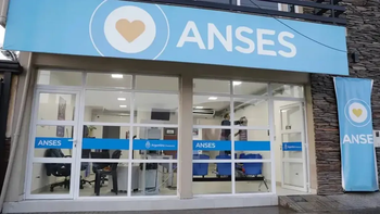 ANSES: el bono extraordinario de febrero está dirigido a quienes perciben ingresos iguales o menores a $335.907. Foto: Internet. ANSES: el bono extraordinario de febrero está dirigido a quienes perciben ingresos iguales o menores a $335.907. Foto: Internet.