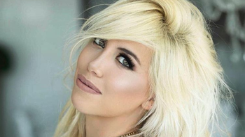 El look de Wanda Nara para presumir de su nuevo auto