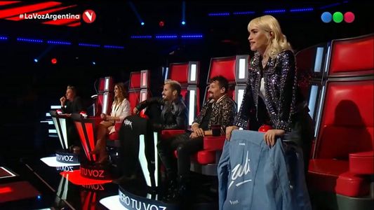 Cuánto cuestan las camperas que regala Lali Espósito a los participantes de La Voz Argentina
