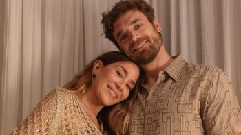 Las fotos y divertido video de la especial Navidad de Jimena Barón embarazada: Humano adentro