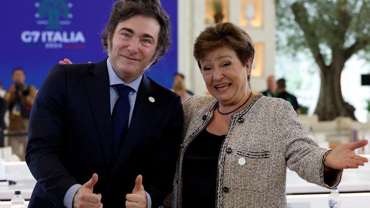 El FMI dio a conocer cuántos dólares deberá acumular Argentina para la próxima revisión