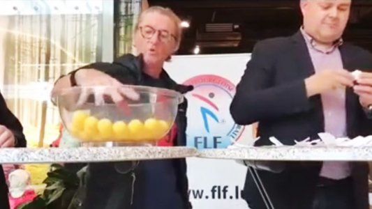 Insólito sorteo en Luxemburgo: se sospecha que estuvo comprado el encargado de las bolillas