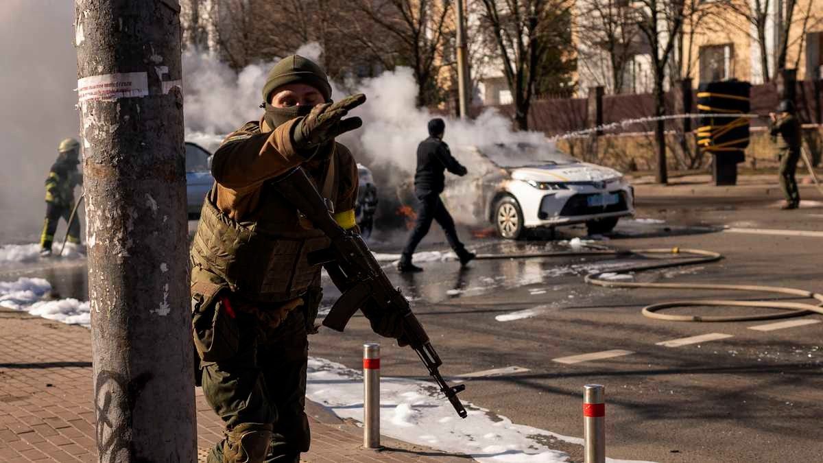 Guerra entre Rusia y Ucrania. El conflicto bélico sigue escalando. Foto: AP.&nbsp;