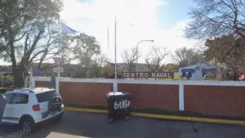Una bala perdida causó terror en un club: un hombre resultó herido y suspendieron todas las actividades