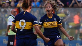 Boca goleó 5-0 a River en La Bombonera y se quedó con el primer Superclásico femenino de la era profesional