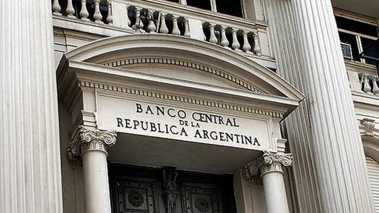 Con la bendición del FMI, el Gobierno buscará acumular reservas y reforzar el mercado de deuda en pesos