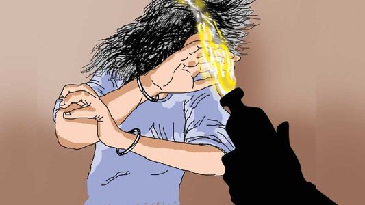 Solo 8 años de prisión por quemar con ácido a una mujer en Mendoza