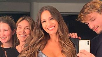 Pampita se mostró sin maquillaje y sorprendió a todos