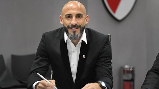 Javier Pinola vuelve a jugar al fútbol tras su retiro: ¿Qué club decidió ficharlo?