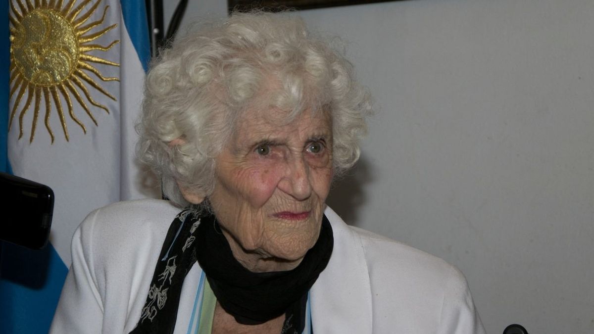  Antonia Iraola, una de las 14 fundadoras de Madres de Plaza de Mayo.
