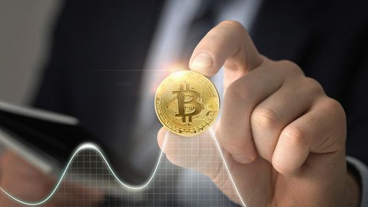 El precio de Bitcoin superó los USD 67.000 y se acerca a su valor más alto en toda la historia de las criptomonedas