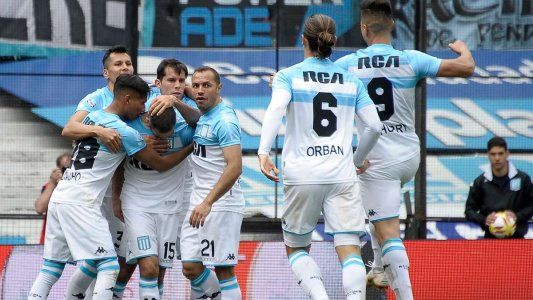 Racing mostró su mejor cara para vencer 2-0 a Central y ser el nuevo puntero de la Superliga