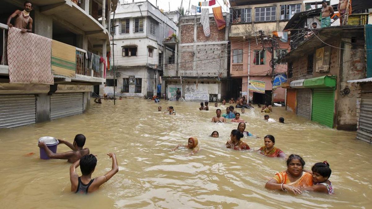 Las inundaciones en India causaron más de 120 muertos y cientos de desaparecidos.