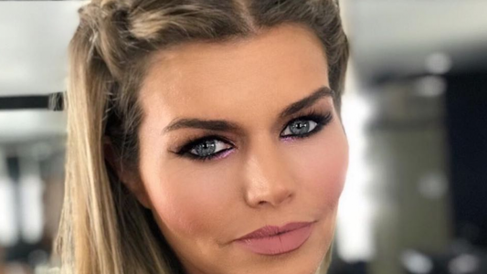 Angie Balbiani admitió que tuvo un breve noviazgo con un famoso actor