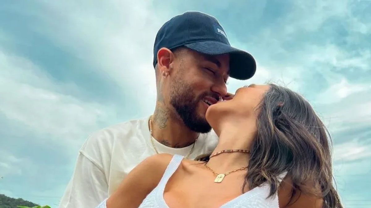 Neymar, a través de un tierno posteo, anunció que será papá por segunda vez