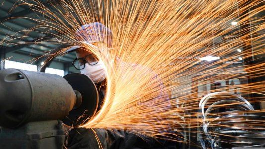 La actividad económica cayó 12,3% en junio pero se recuperó 7,4% con respecto al mes anterior