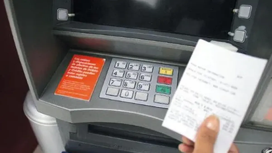 Los motivos por los que NO debés imprimir el ticket en el CAJERO AUTOMÁTICO