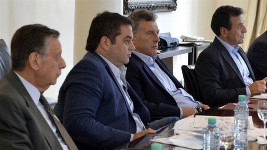 El Gobierno quiere calmar las aguas aumentando 25% el salario mínimo pero los sindicatos apuntan a más