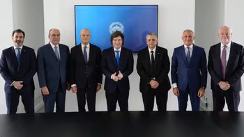Vaca Muerta: YPF firmó un acuerdo clave para exportar el gas argentino