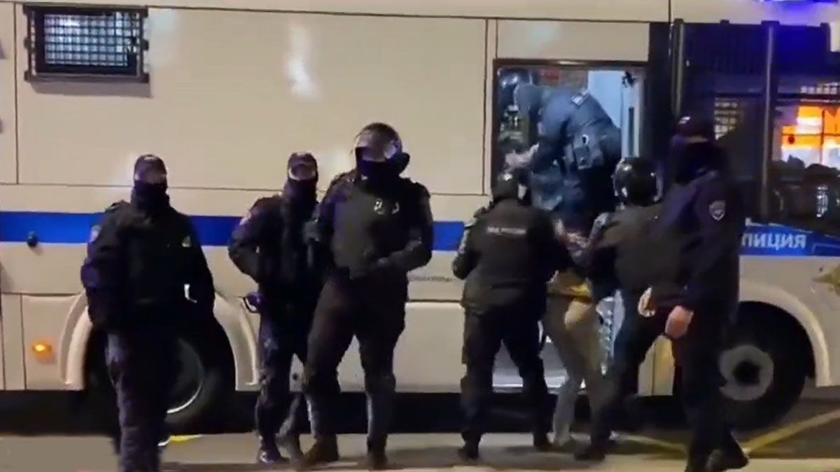 Más de 1.300 detenidos en Moscú en marchas contra la convocatoria a 300.000 reservistas por la guerra en Ucrania (Foto: Captura de TV)