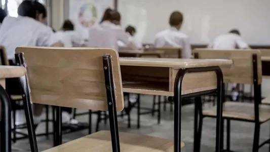 ¿Empiezan las clases? El Gobierno convocará para la semana que viene a los gremios docentes
