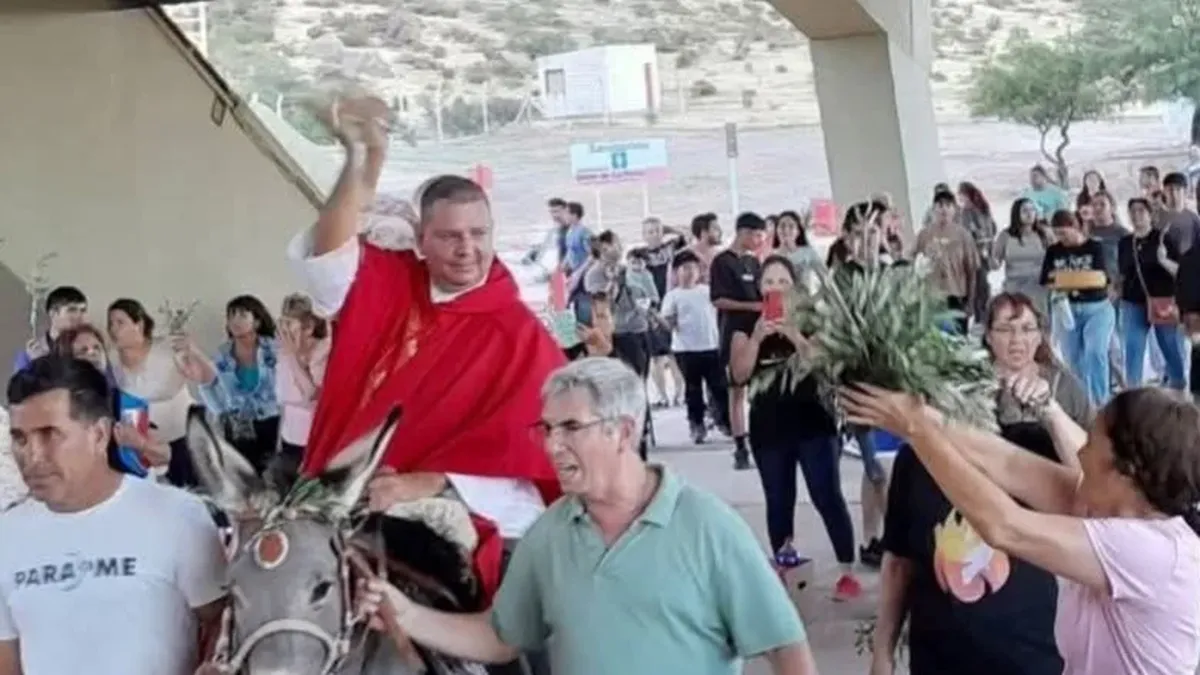 El animal participaba de las celebraciones del Domingo de Ramos.