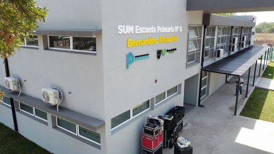 Andrés Watson y Axel Kicillof inauguraron el nuevo edificio de la Primaria Nº 8 Bernardino Rivadavia