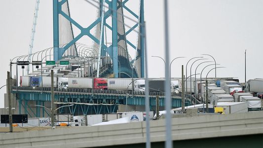 La protesta de camioneros en Canadá: de antivacuna Covid a crítica contra Trudeau