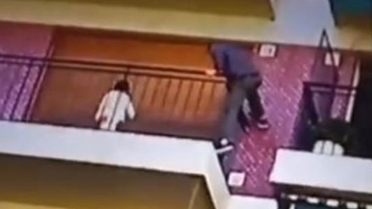 Habló el encargado de edificio que saltó entre balcones para rescatar a un niño: No lo dudé ni un segundo