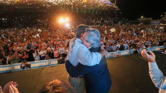 En Resistencia, Alberto Fernández acusó a Macri de retrasar el país y dijo: Nosotros siempre fuimos los que dimos derechos”