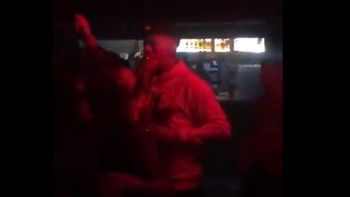 El polémico video de Marcos Rojo fumando en un boliche: ¿premio o irresponsabilidad?