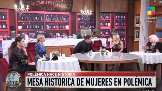 ¡Sólo mujeres! Mesa histórica y a puro debate en Polémica en el bar