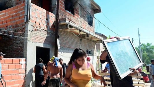 La historia de la inquilina de la casa narco saqueada en Rosario: Me sacaron todo, me dejaron lo puesto