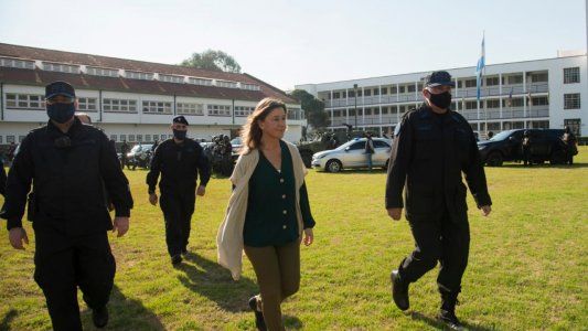 Frederic acusó a la Ciudad por la muerte del policía y se cruzó con Berni por el uso de las armas Taser