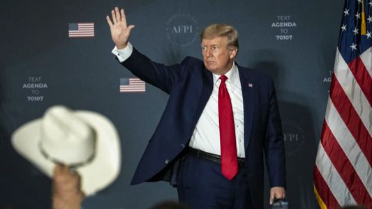 En su regreso a Washington, Donald Trump pidió la pena de muerte para los vendedores de droga